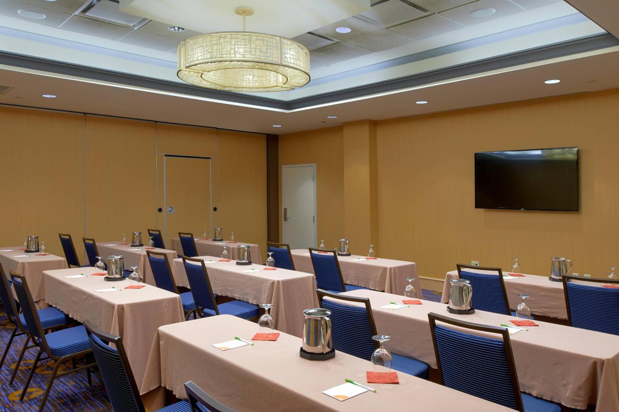 Courtyard By Marriott Hanover Lebanon Exterior photo