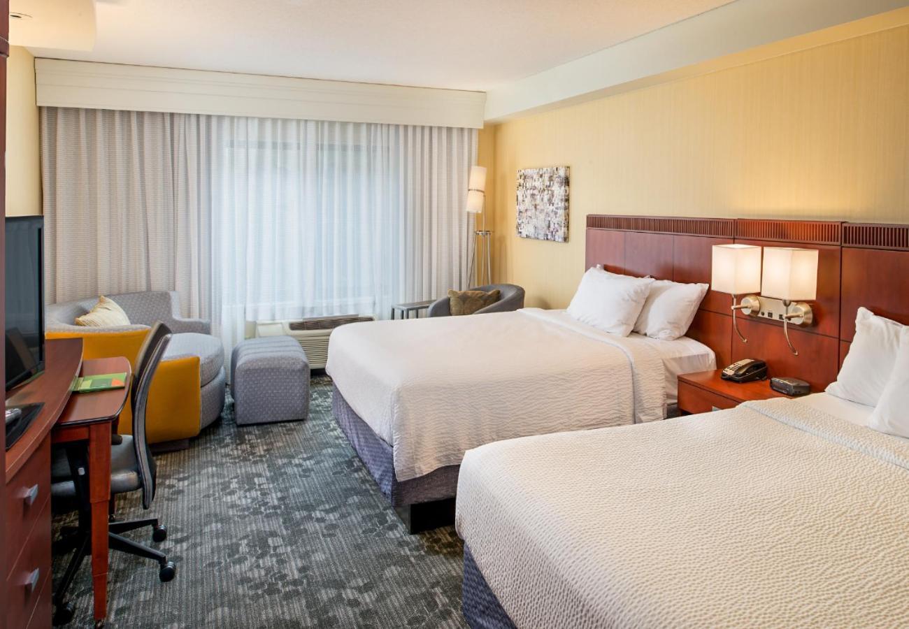Courtyard By Marriott Hanover Lebanon Exterior photo